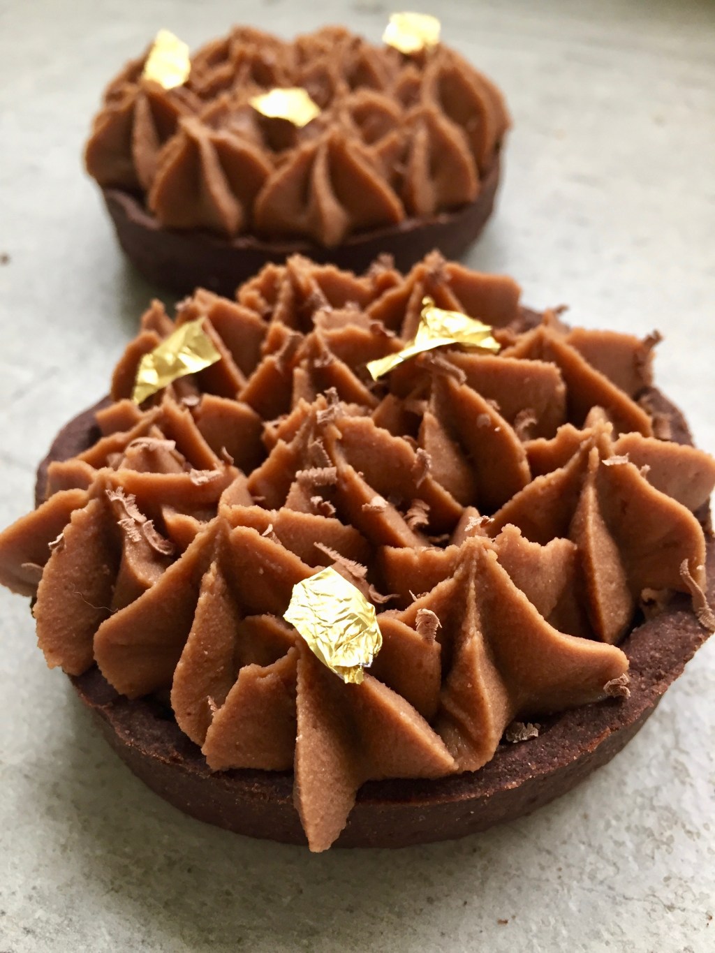 Tartelettes à la ganache foisonnée au chocolat au&nbsp;lait