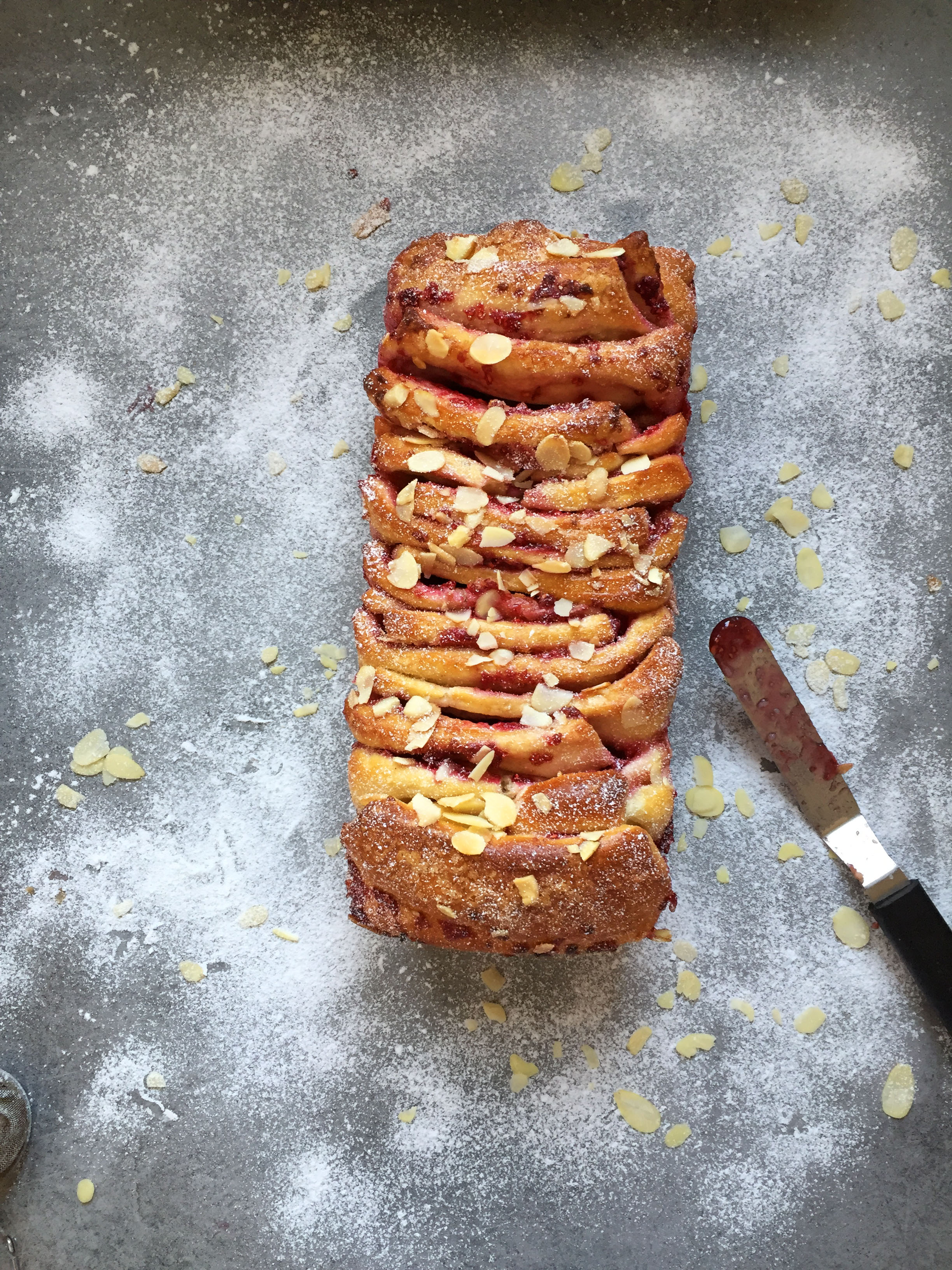 pain_brioché_pull_appart_a_framboise