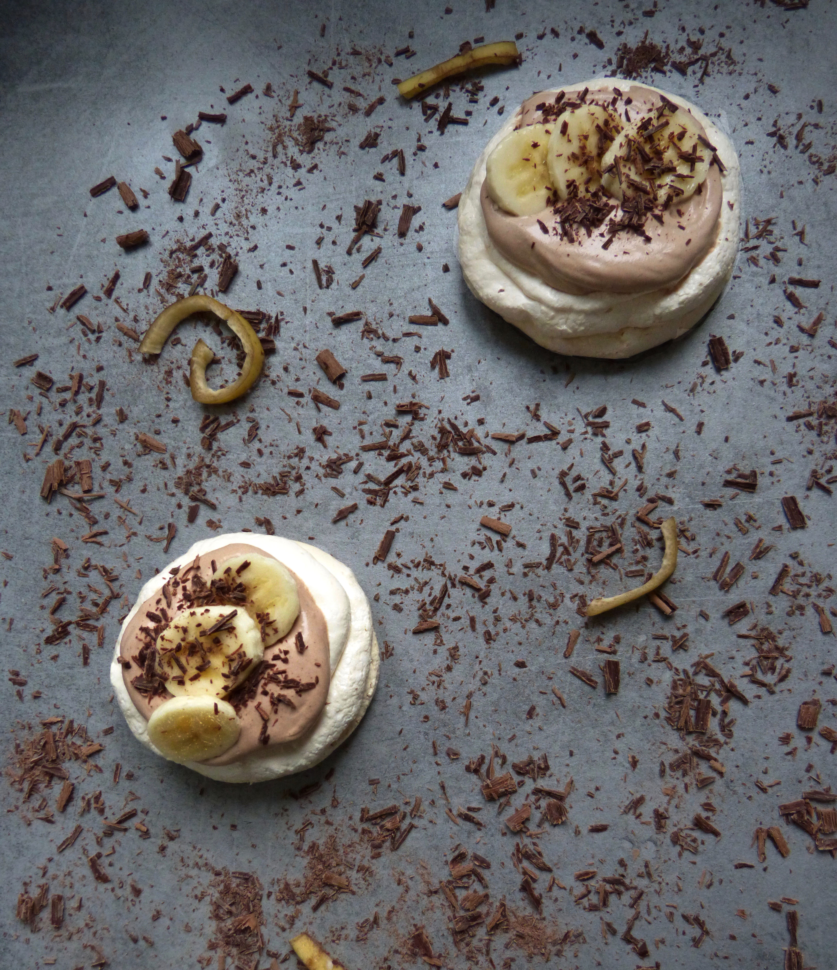 pavlovas_aux_bananes_et_chocolat_noir