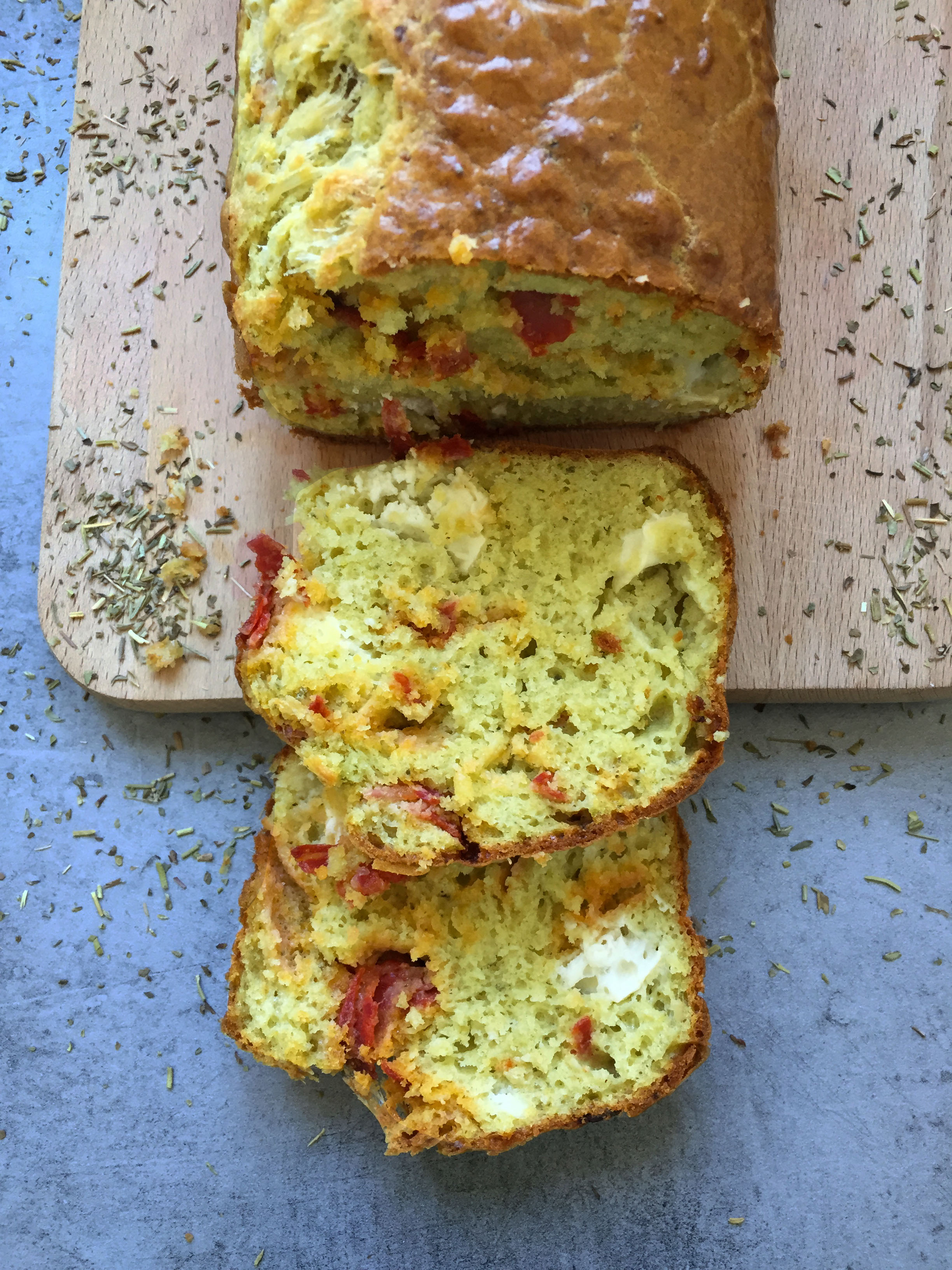 cake_pesto_chevre_chorizo