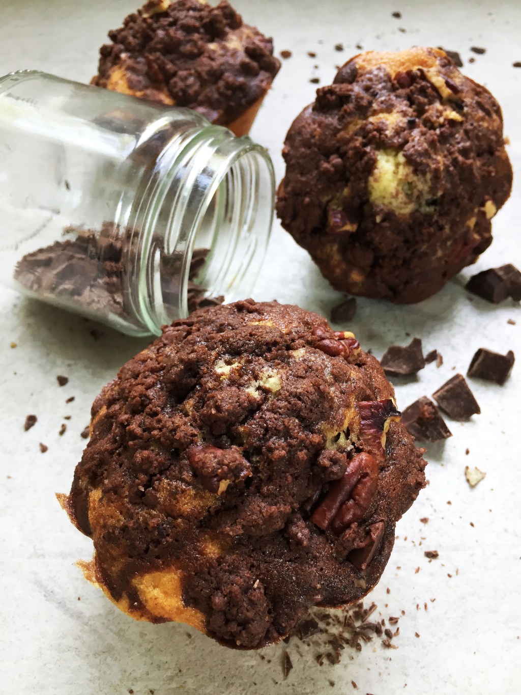 Muffins marbrés vanille, chocolat, pécan et crumble&nbsp;cacao