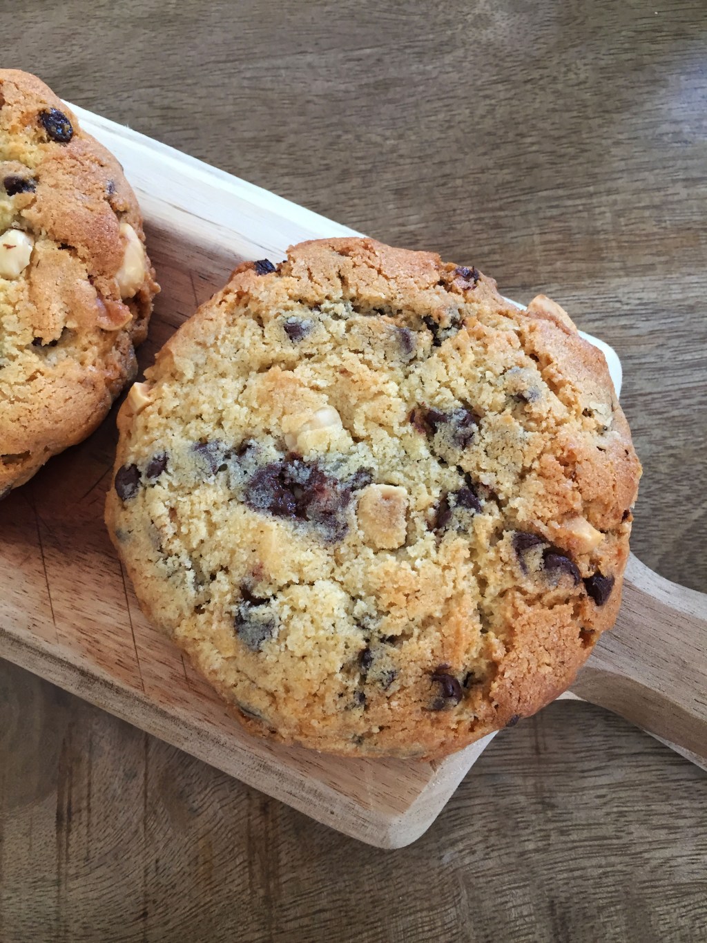 Cookies au chocolat noir et&nbsp;noisettes