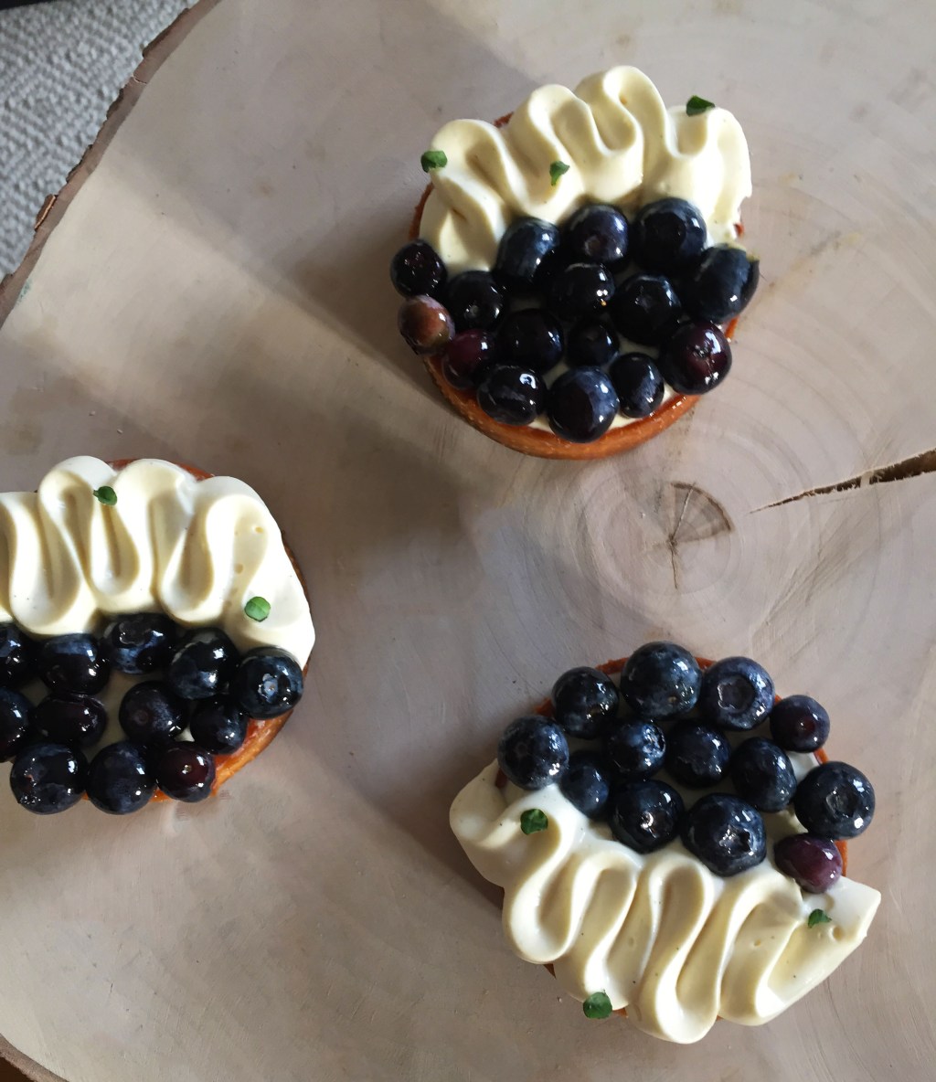 Tartelettes aux myrtilles et crémeux&nbsp;vanille