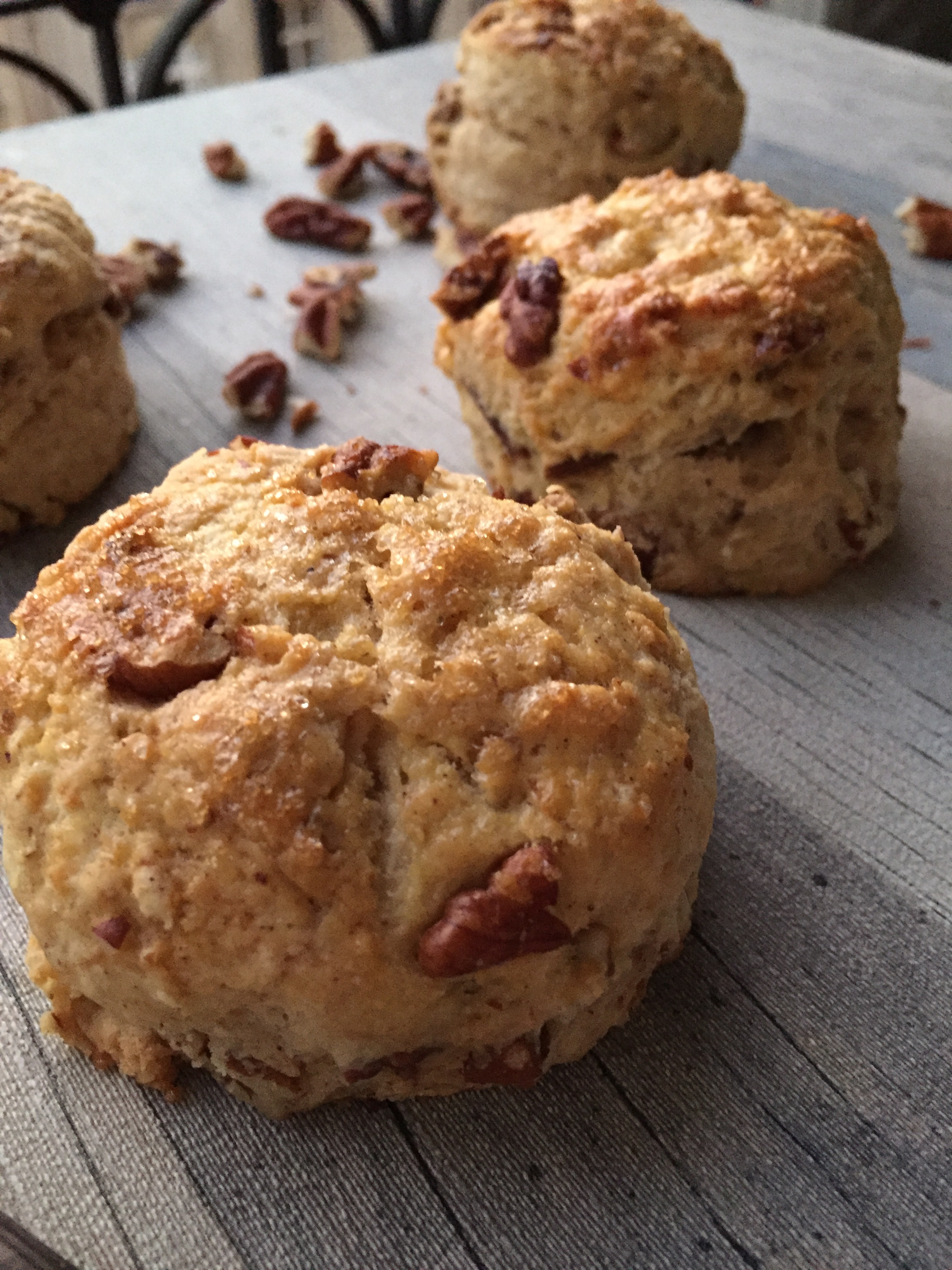 scones-quatre-epices-noix-de-pécan