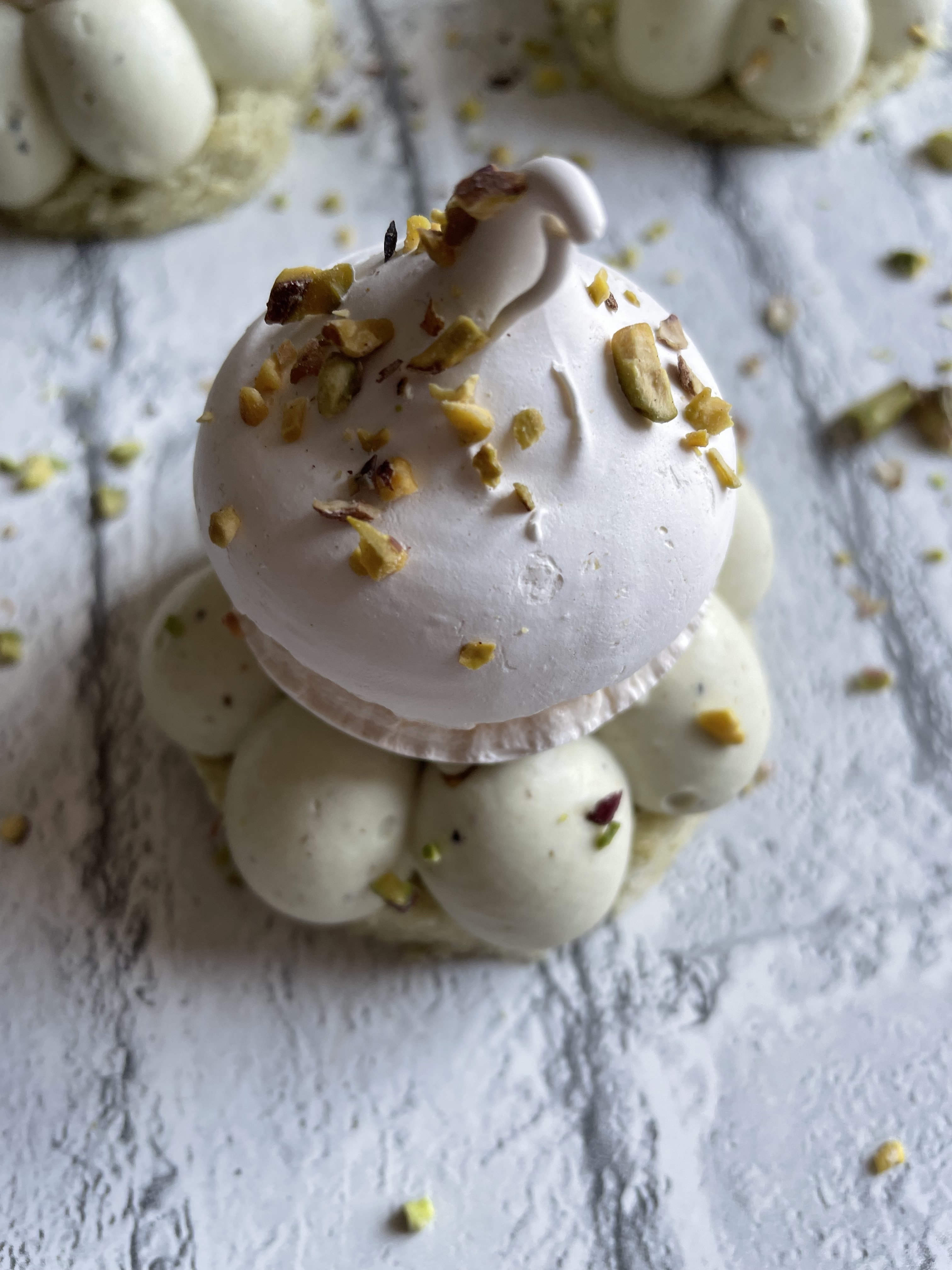 pavlovas-au-gianduja-et-pistaches copie