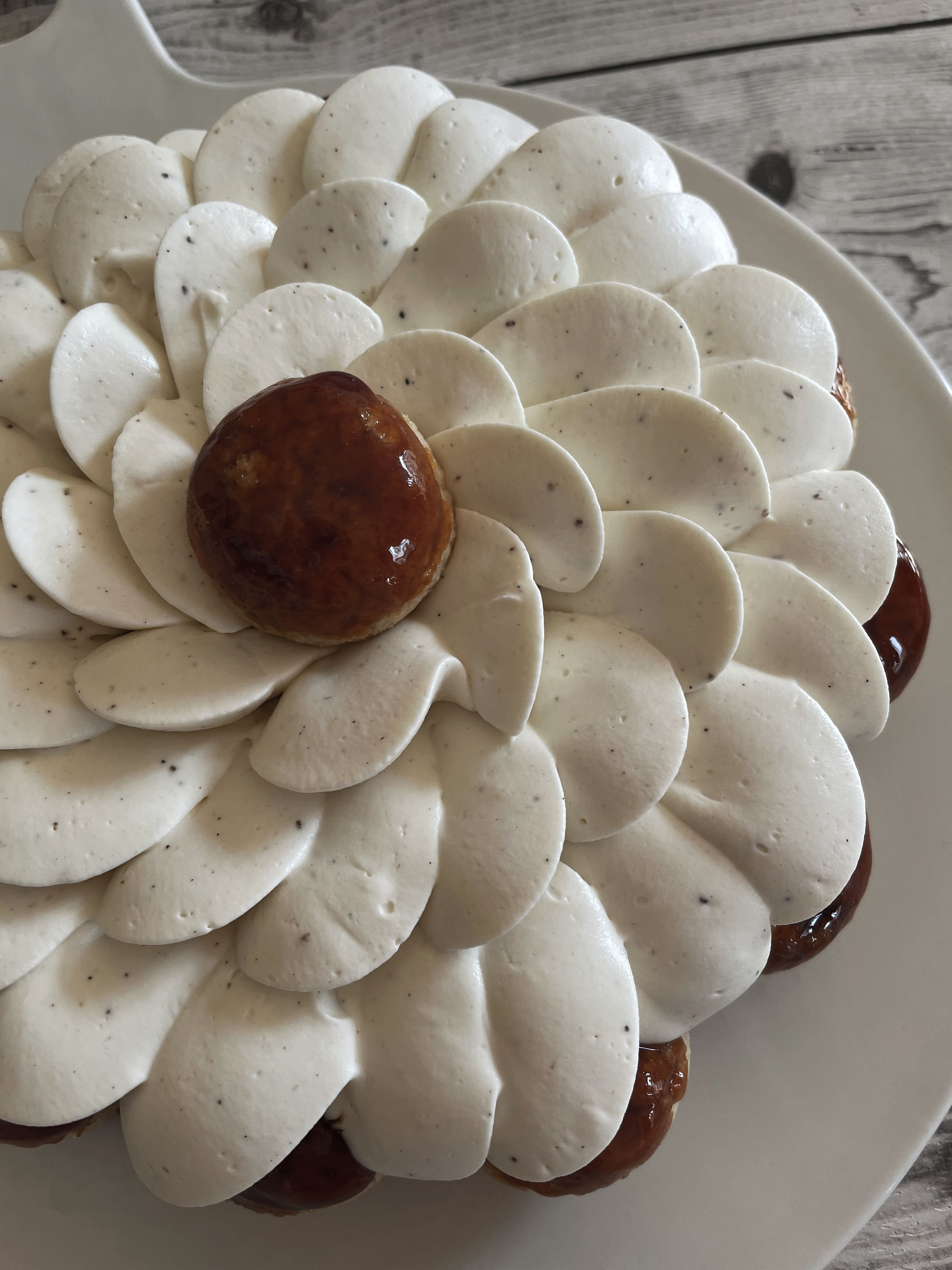 saint-honoré-caramel-et-vanille